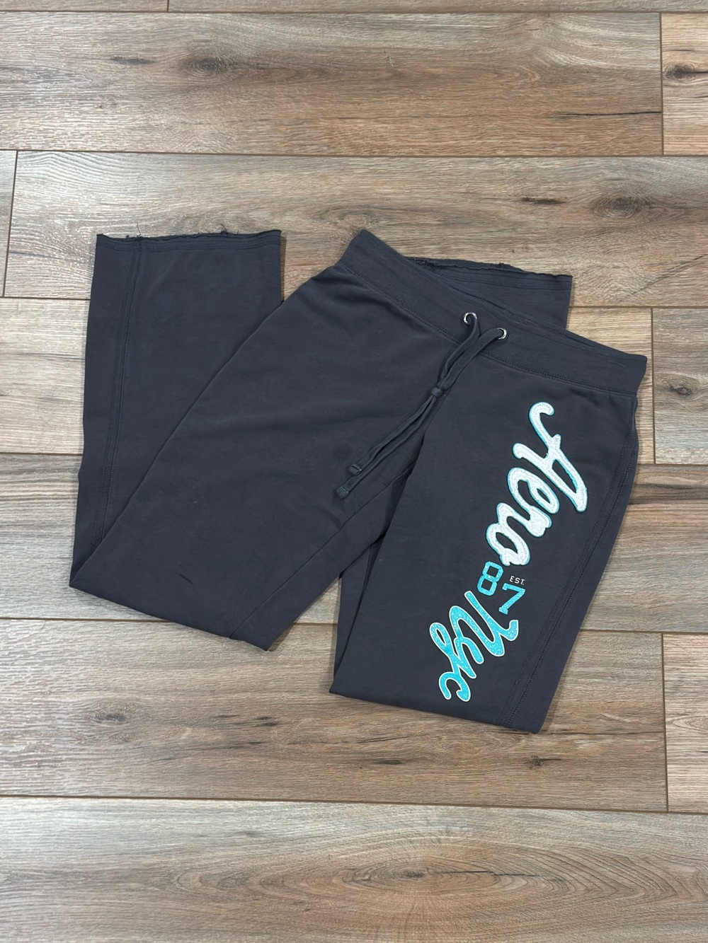 AEROPOSTALE Vintage 2000s Y2k Gray Low-rise Flare Sweatpants | Size Small